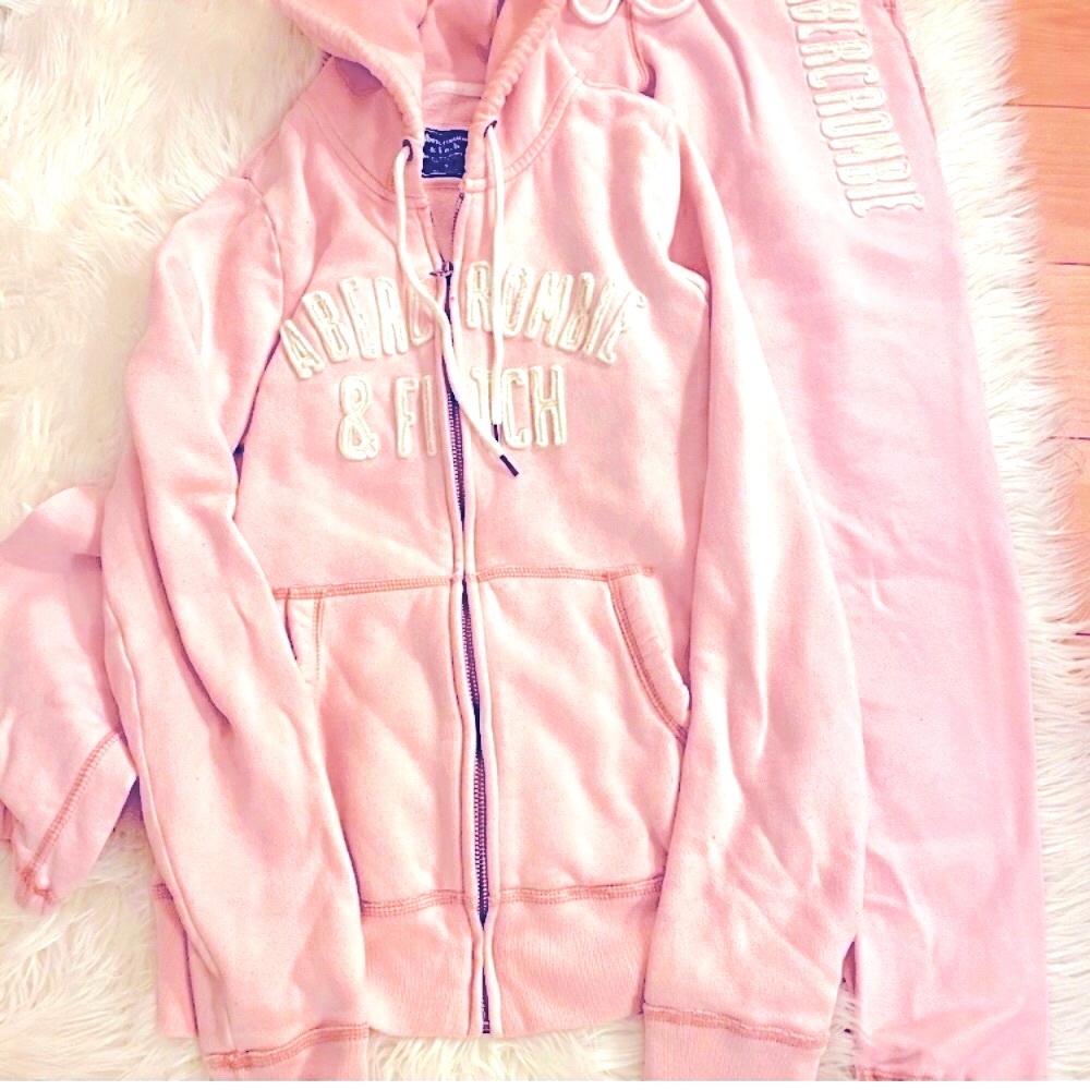 SALE!! Abercrombie & Fitch Tracksuit (hoodie and pants)